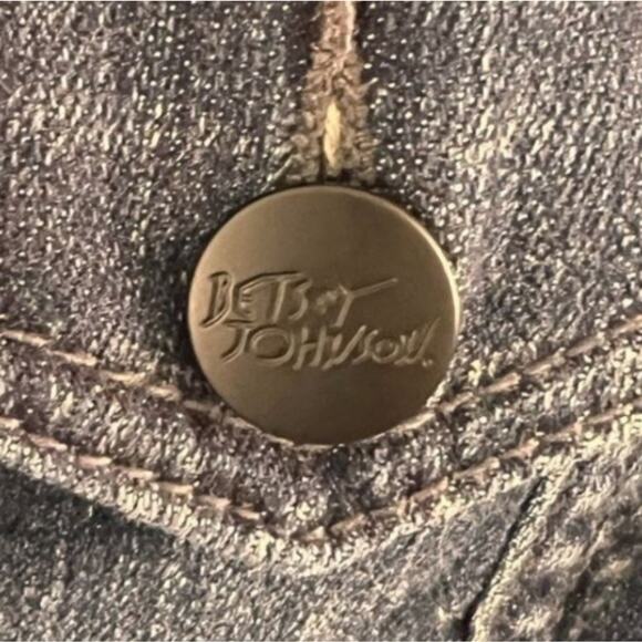 Torrid x Betsey Johnson Floral skull trucker jean jacket coat Plus Size 2 2X New - Picture 9 of 14